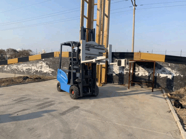 Electric Forklift 18 - Image 3